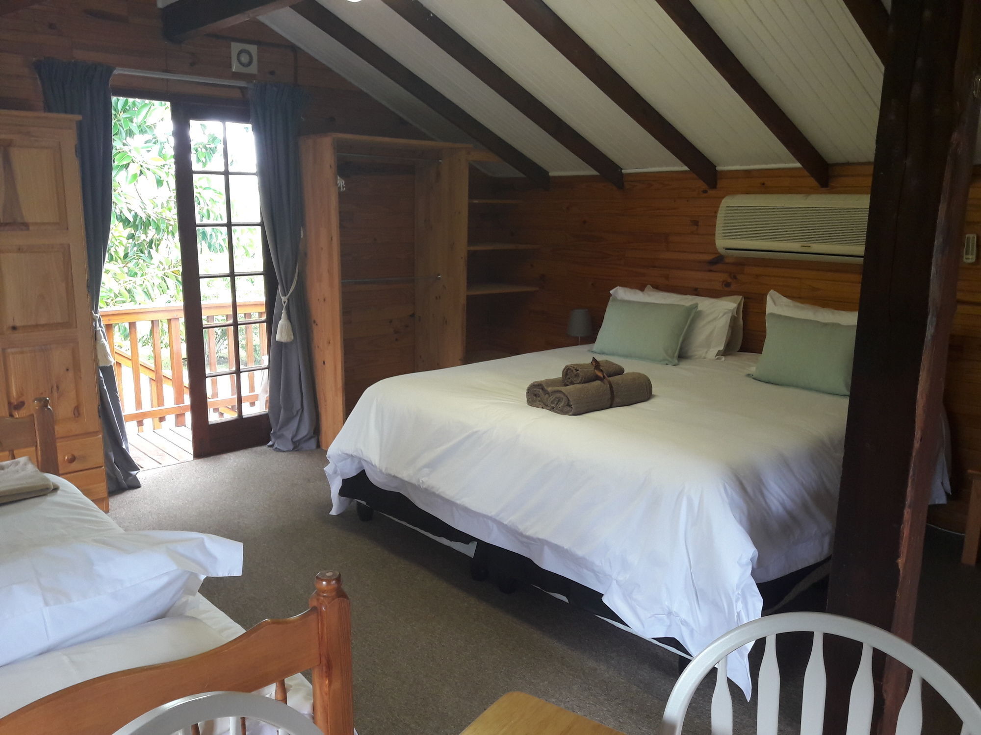 The Village Lodge Stormsrivier Exterior foto